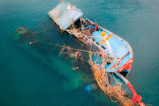 Tragédie u Bali: Potopení lodi s 65 lidmi, 6 mrtvých