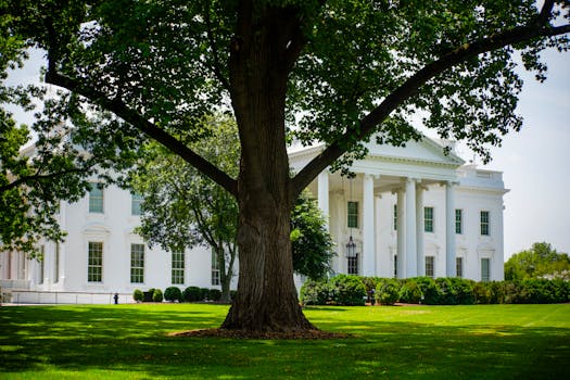 Trump Obviněn v Manifestu Střelce: Fakta a Dopady na Politiku USA